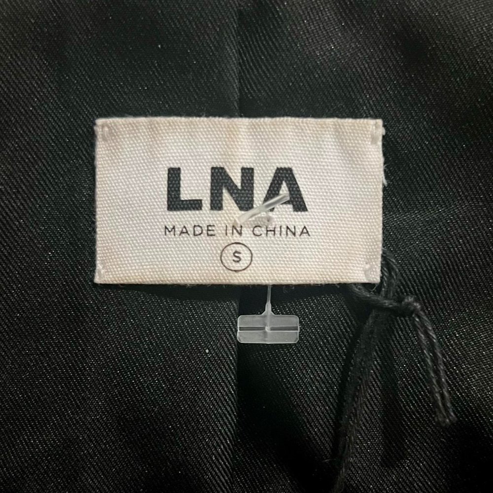 LNA Faux-leather crinkle jacket in wine - Picture 10 of 15